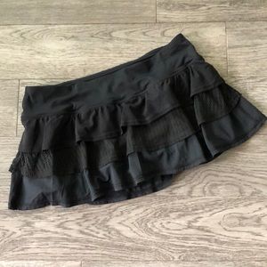 Lululemon Skirt ~ Size 6